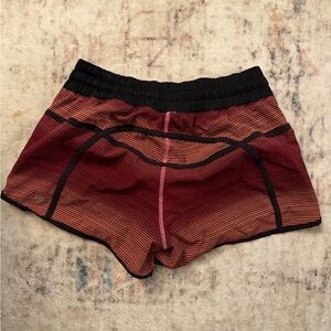 Lululemon Women's Striped Running Tracker Shorts - sz 6